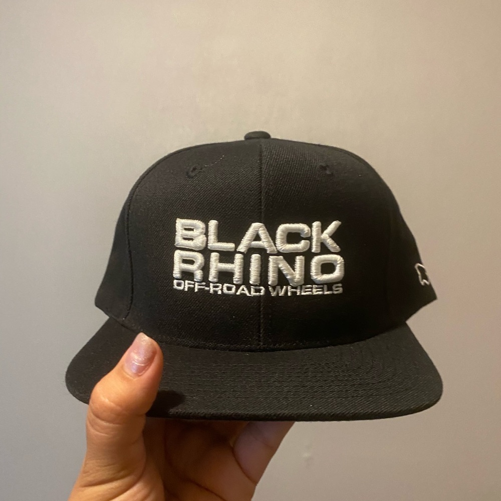 PACK OF 10 BLACK RHINO SNAPBACKS
